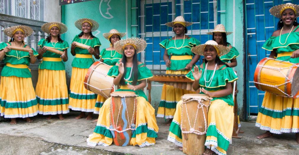 Bogando grupo femenino