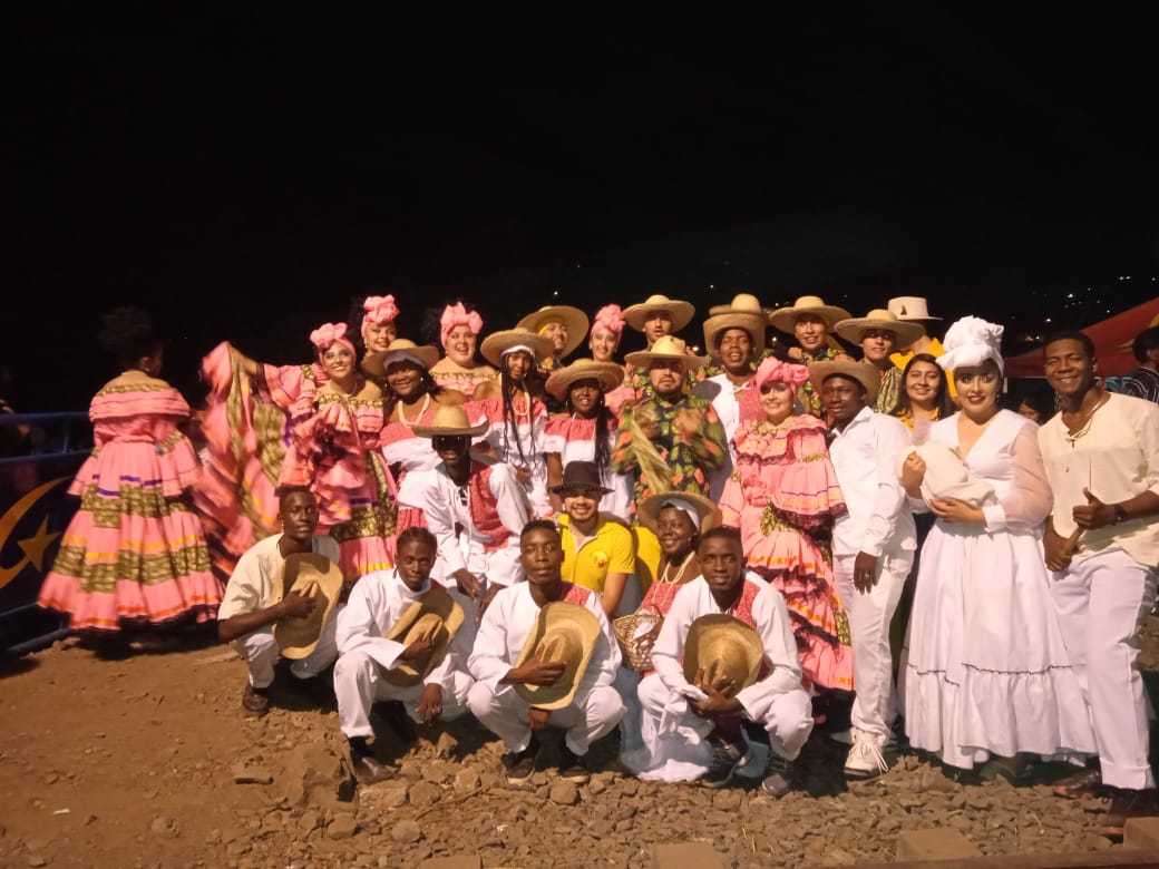 Renacer Pacífico grupo completo